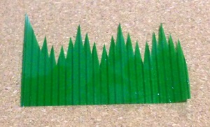 植物の「はらん」に似せて作られたプラスティック製「ばらん」の画像